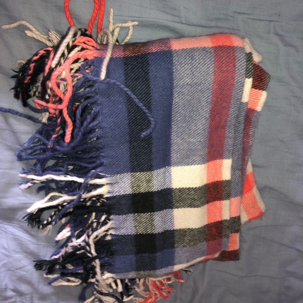 American Eagle blanket scarf